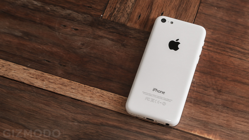 Illustration for article titled iPhone 5C First Impressions: An iPhone 5 With a Hard Candy Shell